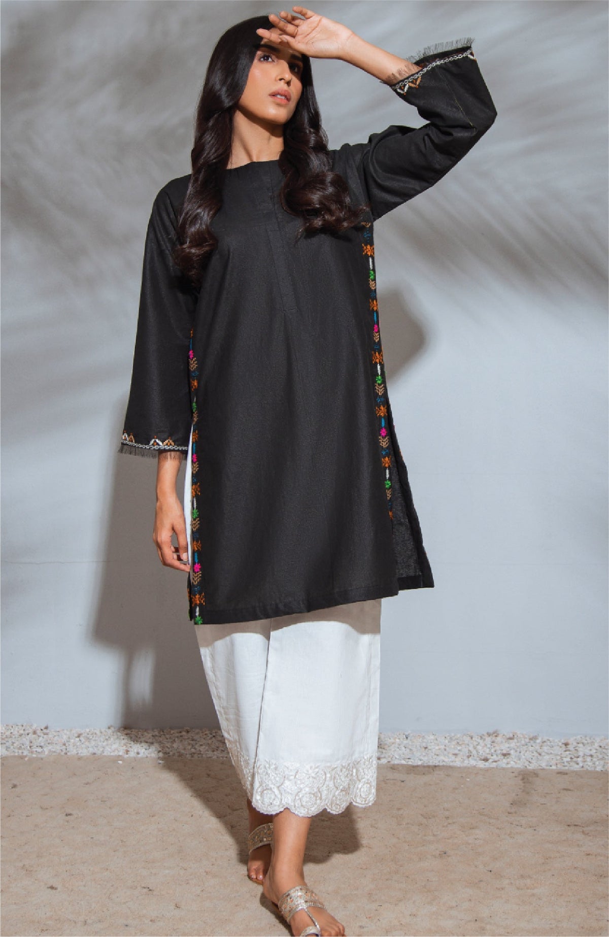 Araish Kurti